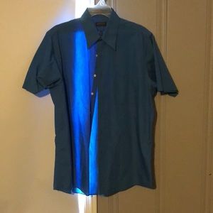 Men’s Short Sleeve Dress Shirt